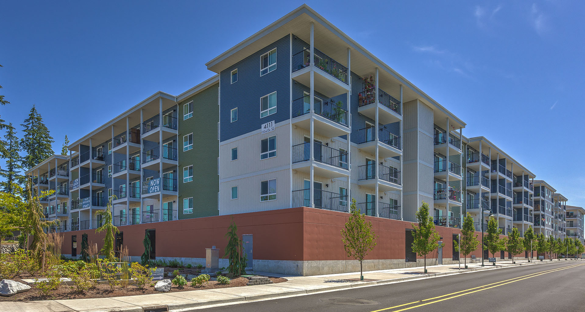 VINTAGE AT MILL CREEK Apartments in Mill Creek, WA